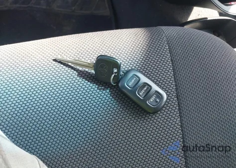 2003 Toyota Matrix Xr from USA, damaged, VIN 2T1LR38EX3C115137